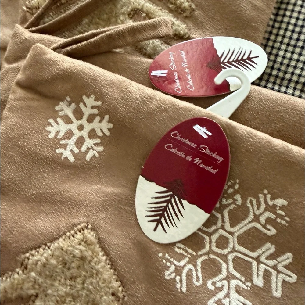 Cozy Christmas Stocking with Snowflake Design set of 4 nwt
